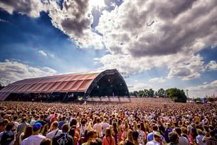 wolken boven Lowlands