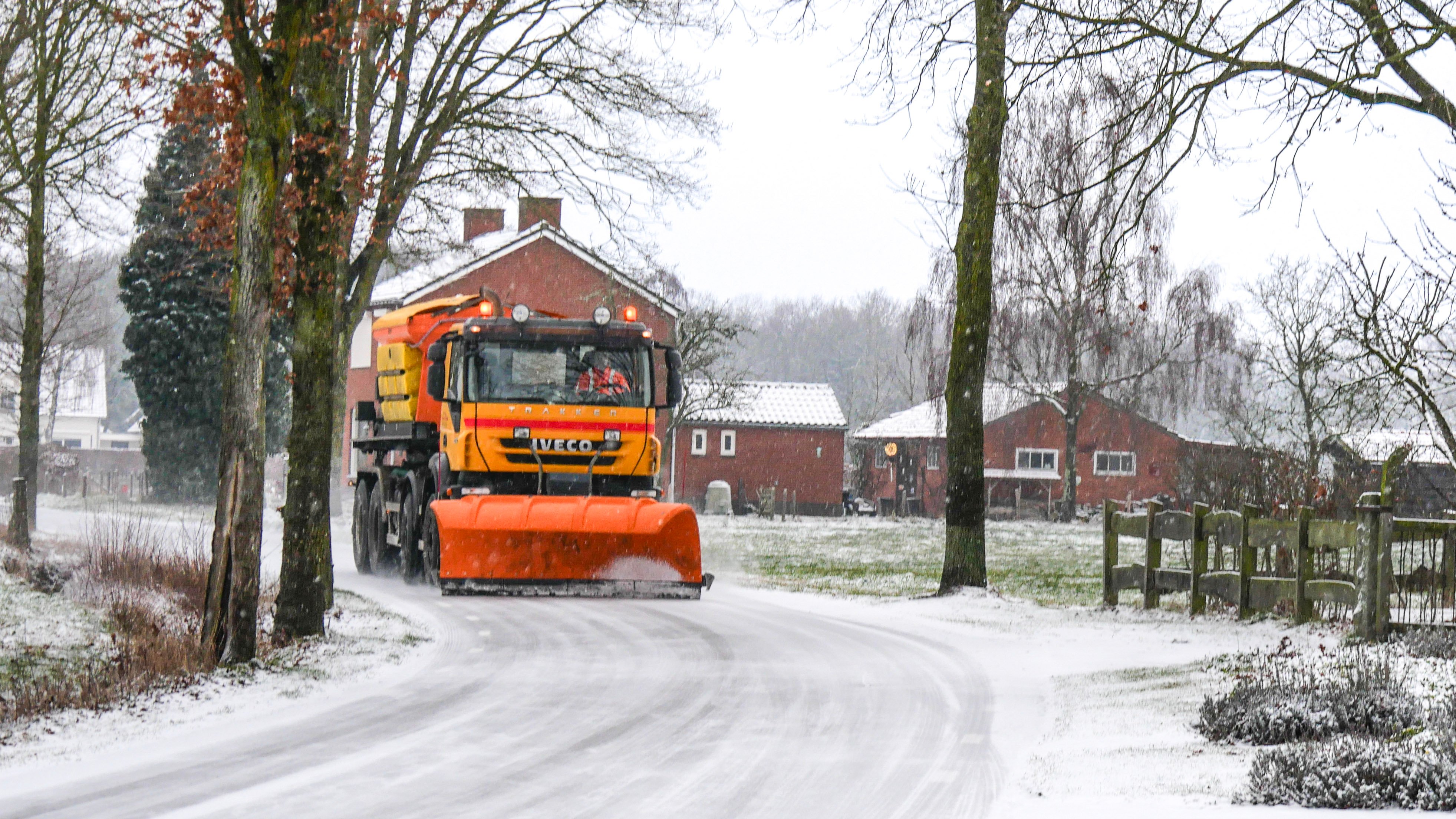 Strooiwagen_winterweer