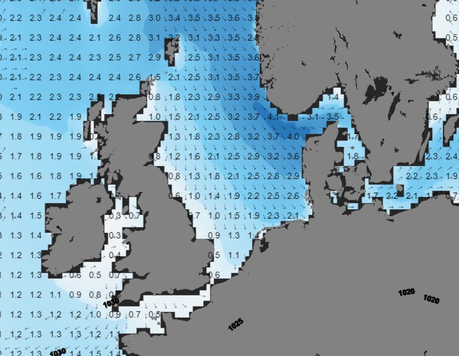 Waves_Tue_21z