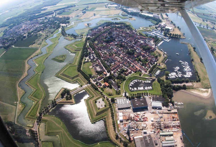 heusden-vesting-vliegtuig