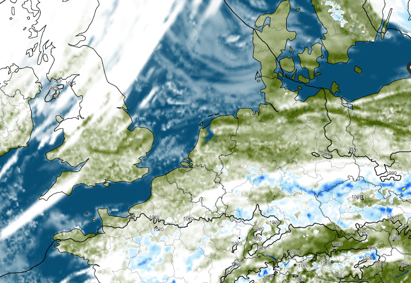 Weerkaart met hoeveelheid bewolking en neerslag voor aanstaande zaterdag via IMWeather
