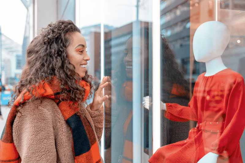 kleding-winter-sale-window-oranje